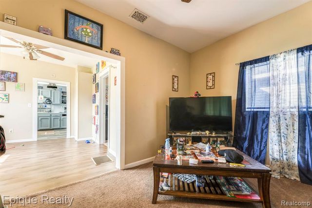 2808 Goulden Street, Port Huron, MI 48060