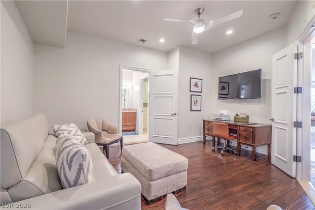 9101 Alta Drive 12, Las Vegas, NV 89145
