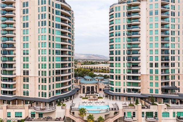 9101 Alta Drive 12, Las Vegas, NV 89145