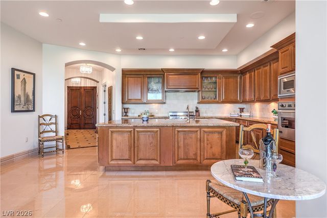 9101 Alta Drive 12, Las Vegas, NV 89145