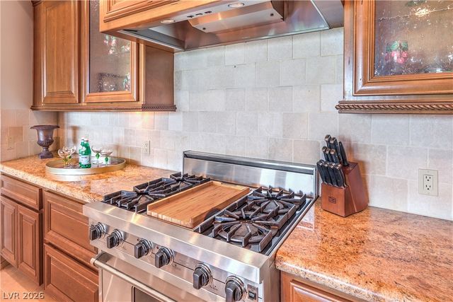 9101 Alta Drive 12, Las Vegas, NV 89145