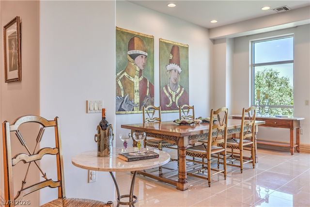 9101 Alta Drive 12, Las Vegas, NV 89145