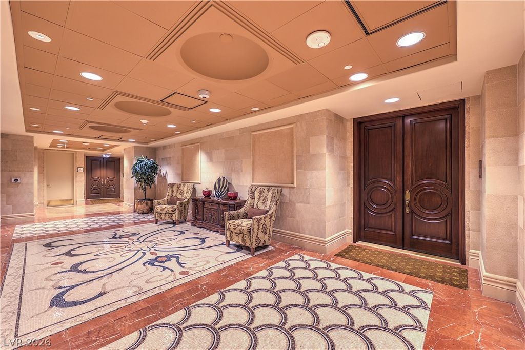 9101 Alta Drive 12, Las Vegas, NV 89145