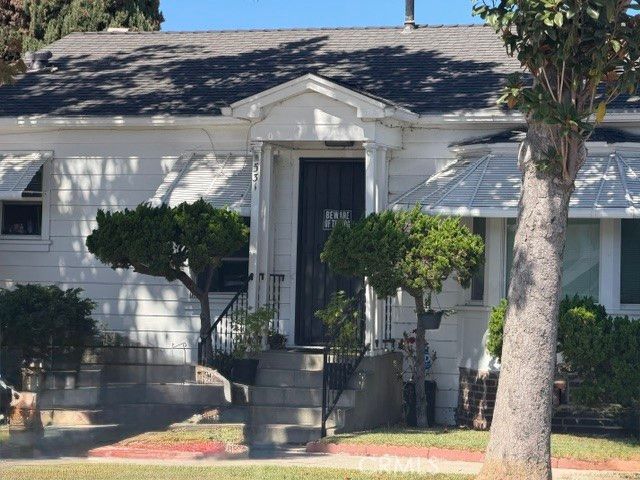 531 W Denni, Wilmington, CA 90744