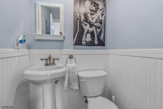 56 Minnisink Rd, Jefferson Twp., NJ 07849