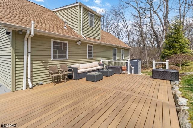 56 Minnisink Rd, Jefferson Twp., NJ 07849