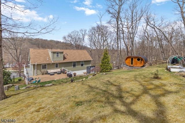 56 Minnisink Rd, Jefferson Twp., NJ 07849