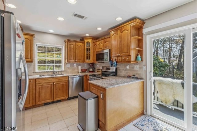 56 Minnisink Rd, Jefferson Twp., NJ 07849