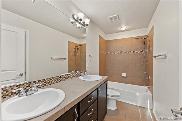 1818 Aspen Meadows Circle, Denver, CO 80260