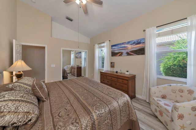 5113 FLAGSTONE DRIVE, Sarasota, FL 34238