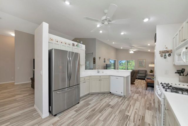 5113 FLAGSTONE DRIVE, Sarasota, FL 34238