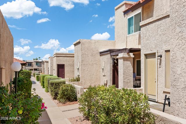 2103 W YUKON Drive, Phoenix, AZ 85027
