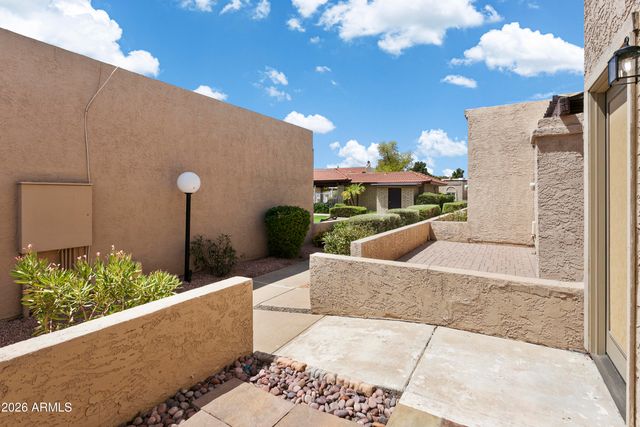 2103 W YUKON Drive, Phoenix, AZ 85027