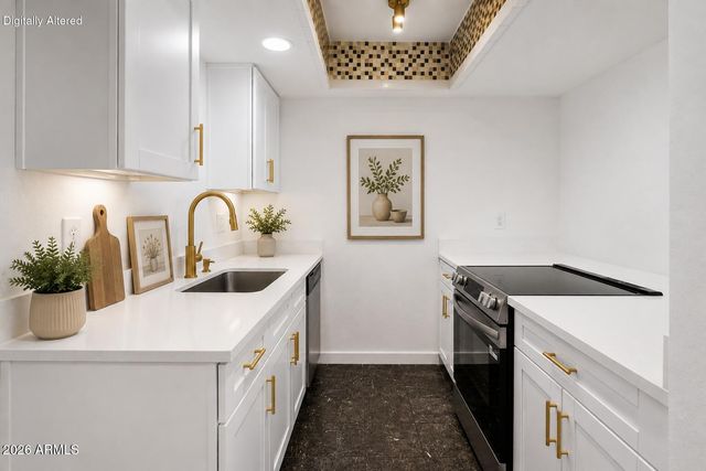 2103 W YUKON Drive, Phoenix, AZ 85027