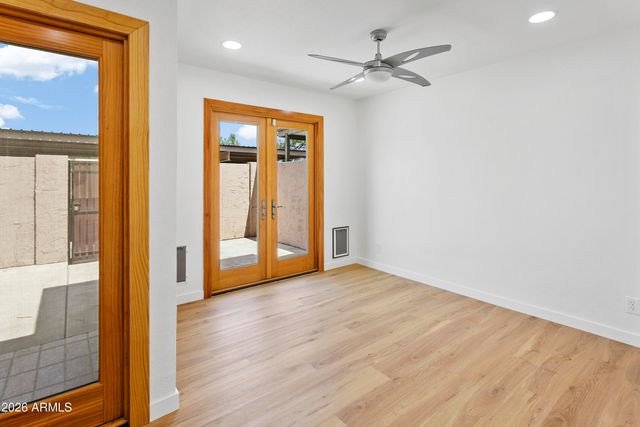 2103 W YUKON Drive, Phoenix, AZ 85027