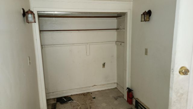 301 W 43rd Avenue, Gary, IN 46408