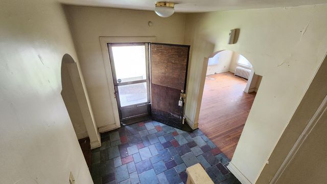 301 W 43rd Avenue, Gary, IN 46408