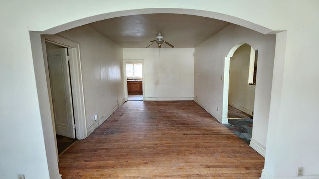 301 W 43rd Avenue, Gary, IN 46408