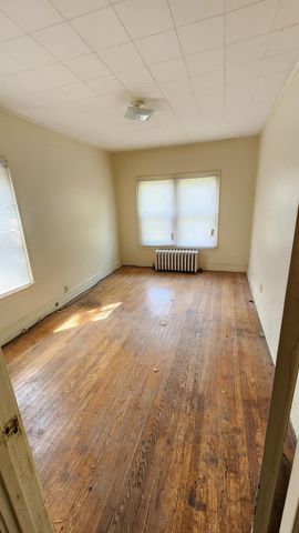 301 W 43rd Avenue, Gary, IN 46408