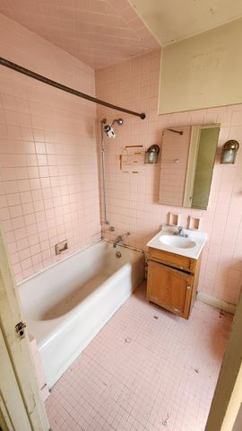301 W 43rd Avenue, Gary, IN 46408