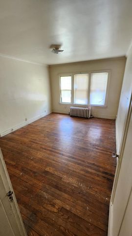 301 W 43rd Avenue, Gary, IN 46408