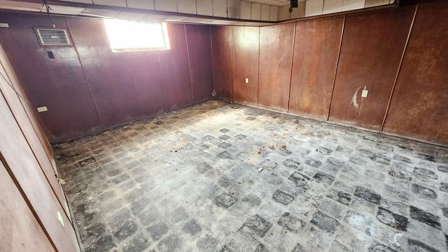 301 W 43rd Avenue, Gary, IN 46408