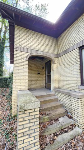 301 W 43rd Avenue, Gary, IN 46408