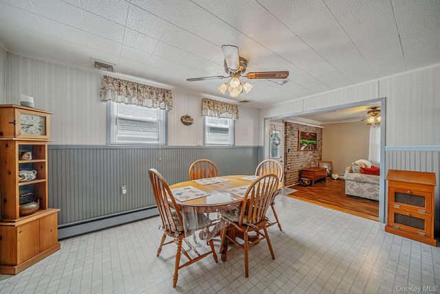 426 N 4th Street, Lindenhurst, NY 11757
