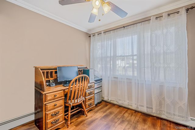426 N 4th Street, Lindenhurst, NY 11757