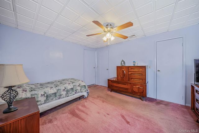 426 N 4th Street, Lindenhurst, NY 11757