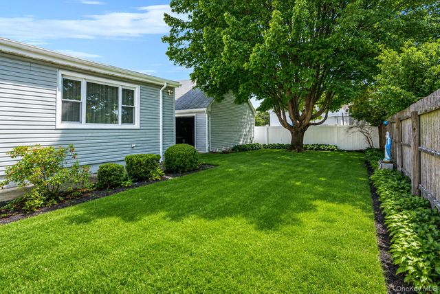 426 N 4th Street, Lindenhurst, NY 11757
