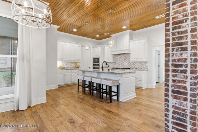 408 Fly-away Court, Biloxi, MS 39531