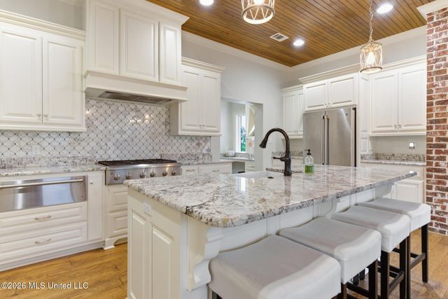 408 Fly-away Court, Biloxi, MS 39531
