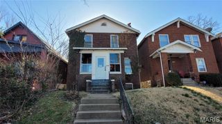 3208 N Taylor Avenue, St Louis, MO 63115