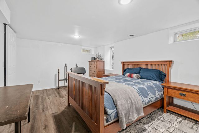 832 Lovell Avenue W, Roseville, MN 55113