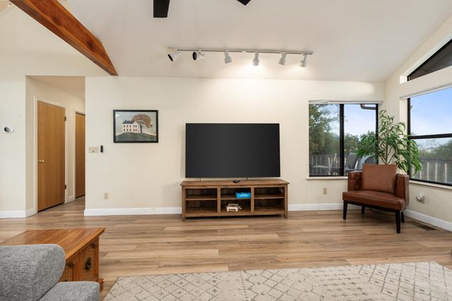 53050 Ridge Top Drive, North Fork, CA 93643