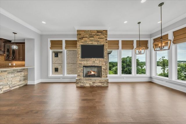 1024 Club View Dr Unit E301, Gallatin, TN 37066