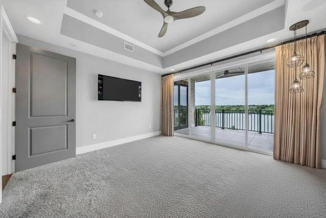 1024 Club View Dr Unit E301, Gallatin, TN 37066
