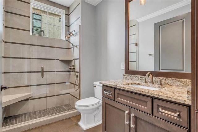 1024 Club View Dr Unit E301, Gallatin, TN 37066