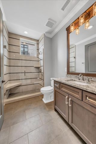1024 Club View Dr Unit E301, Gallatin, TN 37066