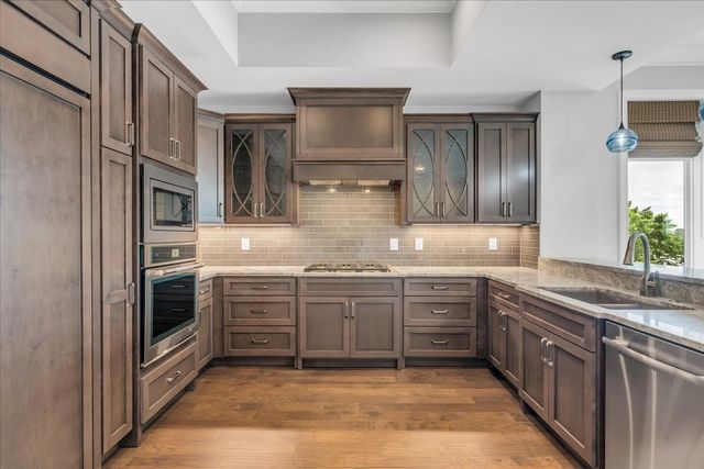 1024 Club View Dr Unit E301, Gallatin, TN 37066