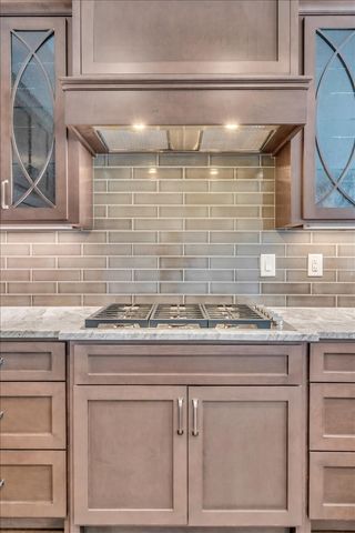 1024 Club View Dr Unit E301, Gallatin, TN 37066
