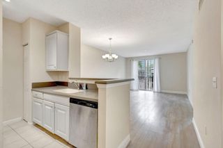 780 S Sapodilla Avenue 203, West Palm Beach, FL 33401