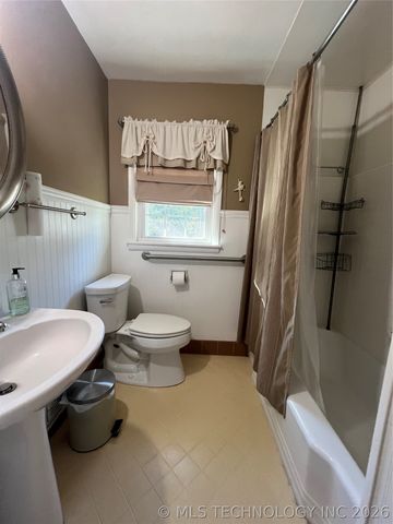 4136 S 39th West Avenue, Tulsa, OK 74107