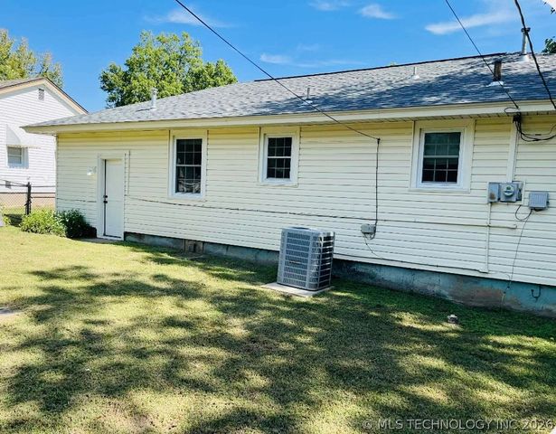 4136 S 39th West Avenue, Tulsa, OK 74107