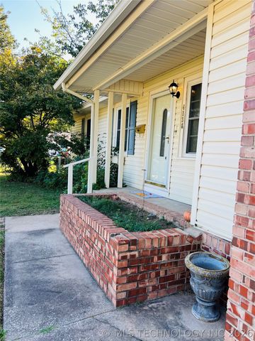 4136 S 39th West Avenue, Tulsa, OK 74107