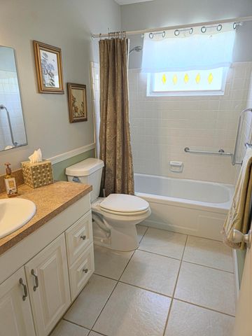 2929 SE Ocean Boulevard 116-5, Stuart, FL 34996