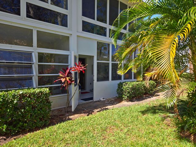 2929 SE Ocean Boulevard 116-5, Stuart, FL 34996