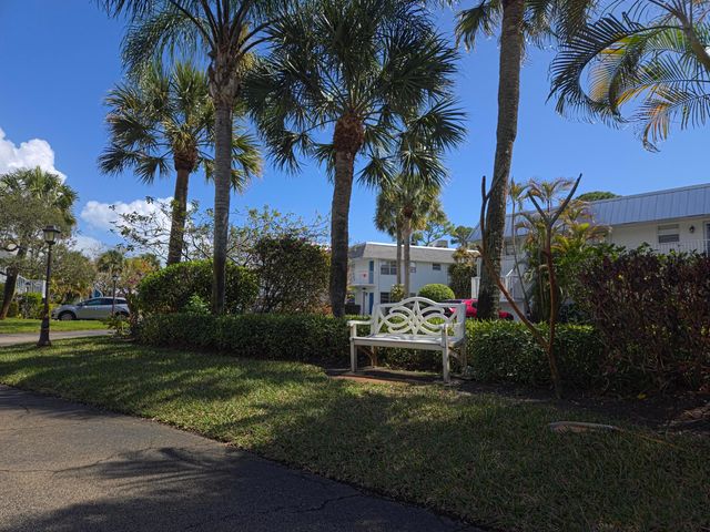 2929 SE Ocean Boulevard 116-5, Stuart, FL 34996