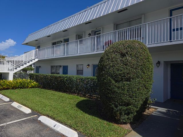 2929 SE Ocean Boulevard 116-5, Stuart, FL 34996